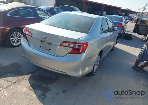 2012 Toyota Camry Le z USA, uszkodzony, nr VIN 4T4BF1FK4CR262270